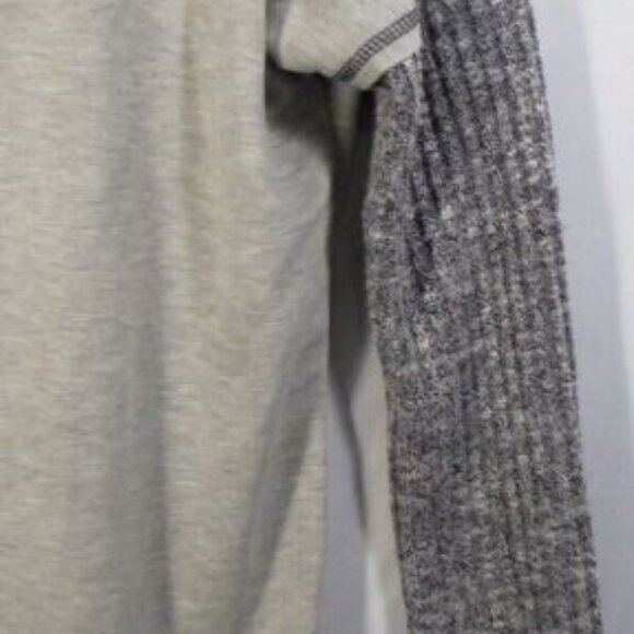 Vanity Womens Small Sweater Sweatshirt Cowl Wrap Neckline Gray White Lace Dressy - Picture 5 of 7